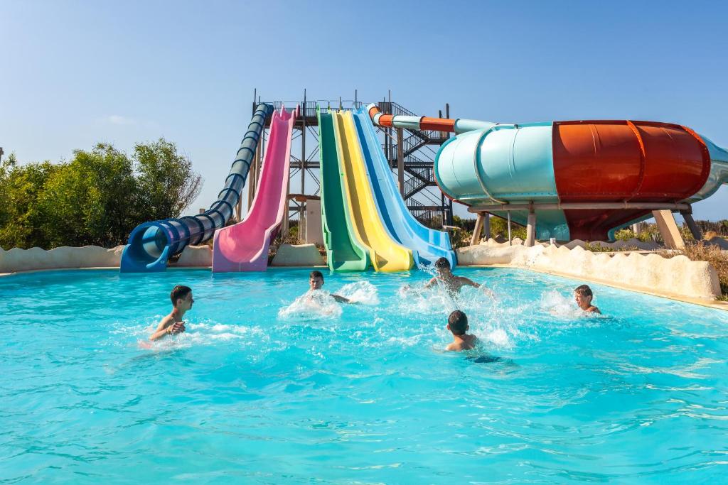 Sport & Activités Nautiques en Tunisie : Les Meilleurs Spots pour l'Été